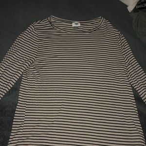 RIBBED STRIPED TEE ✨ BARELY WORN